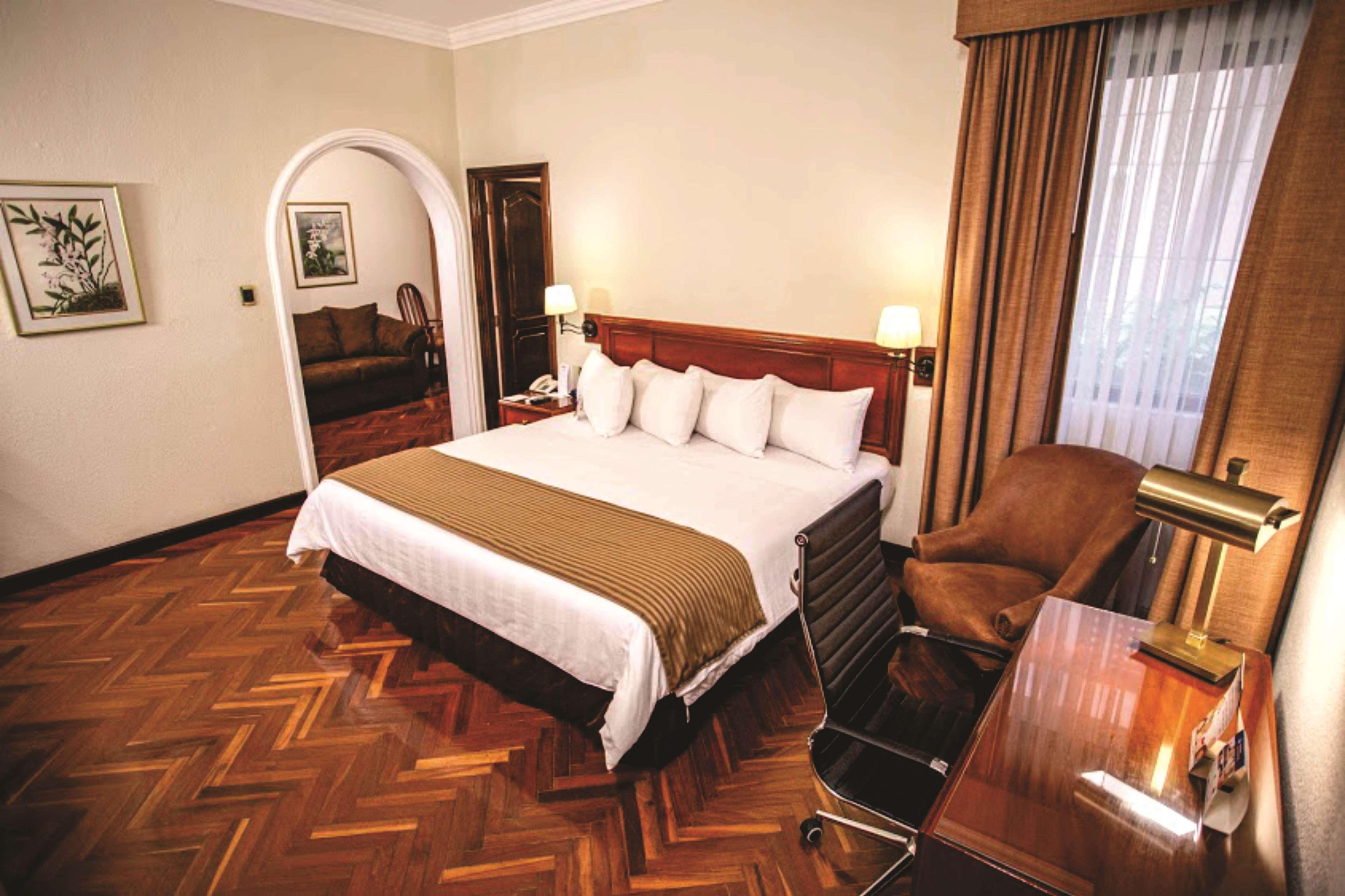 Best Western Plus Hotel Stofella Guatemala-Stad Buitenkant foto